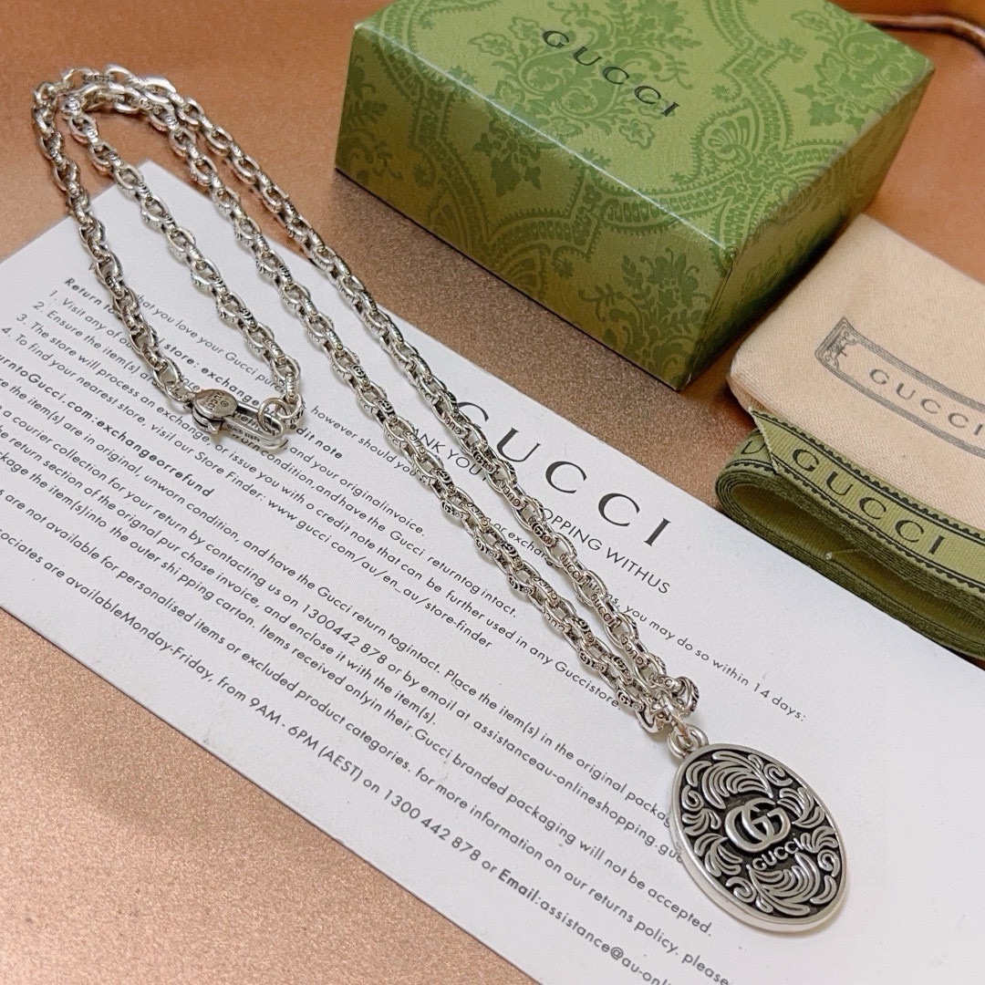 Gucci luxury necklace 2