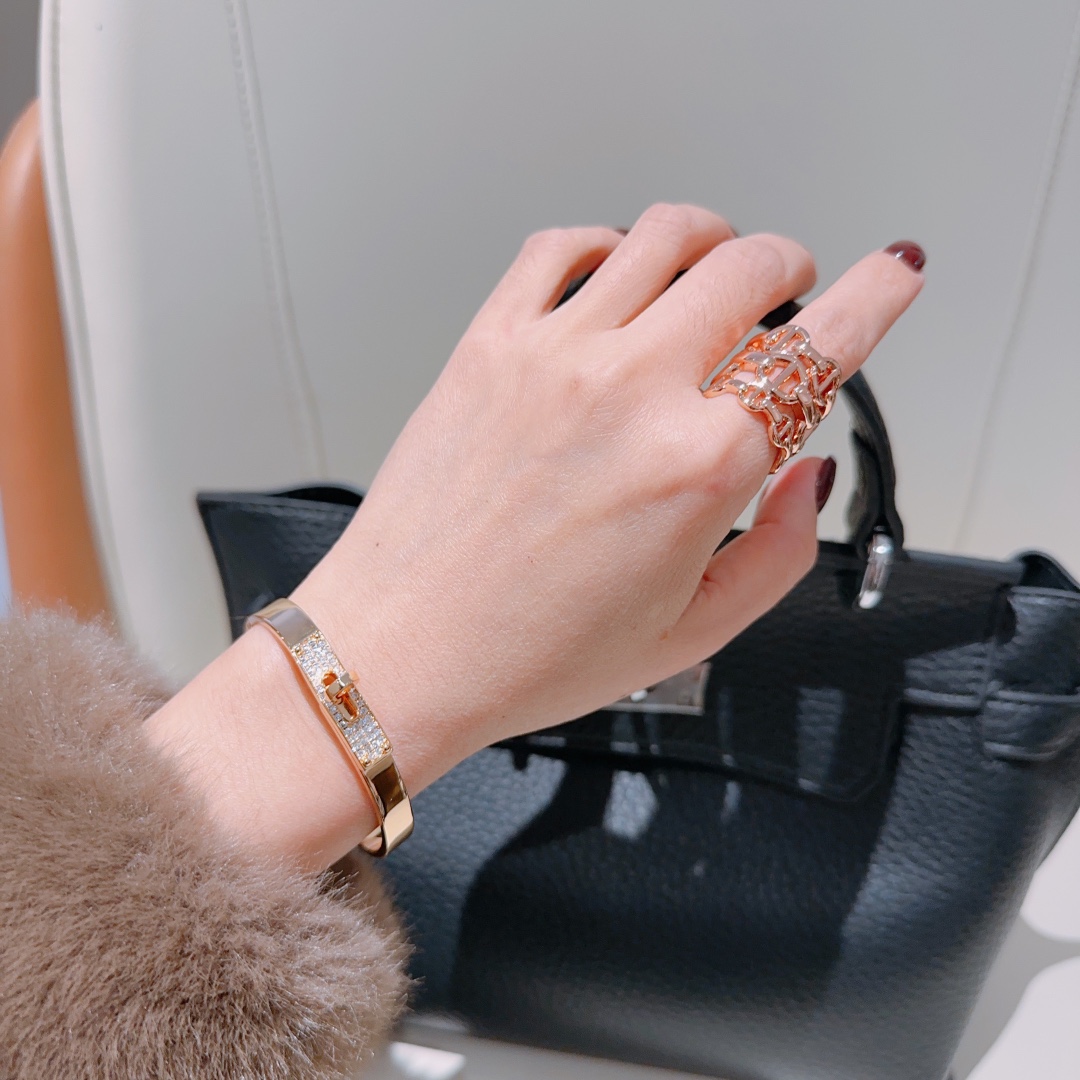 Hermès item 9
