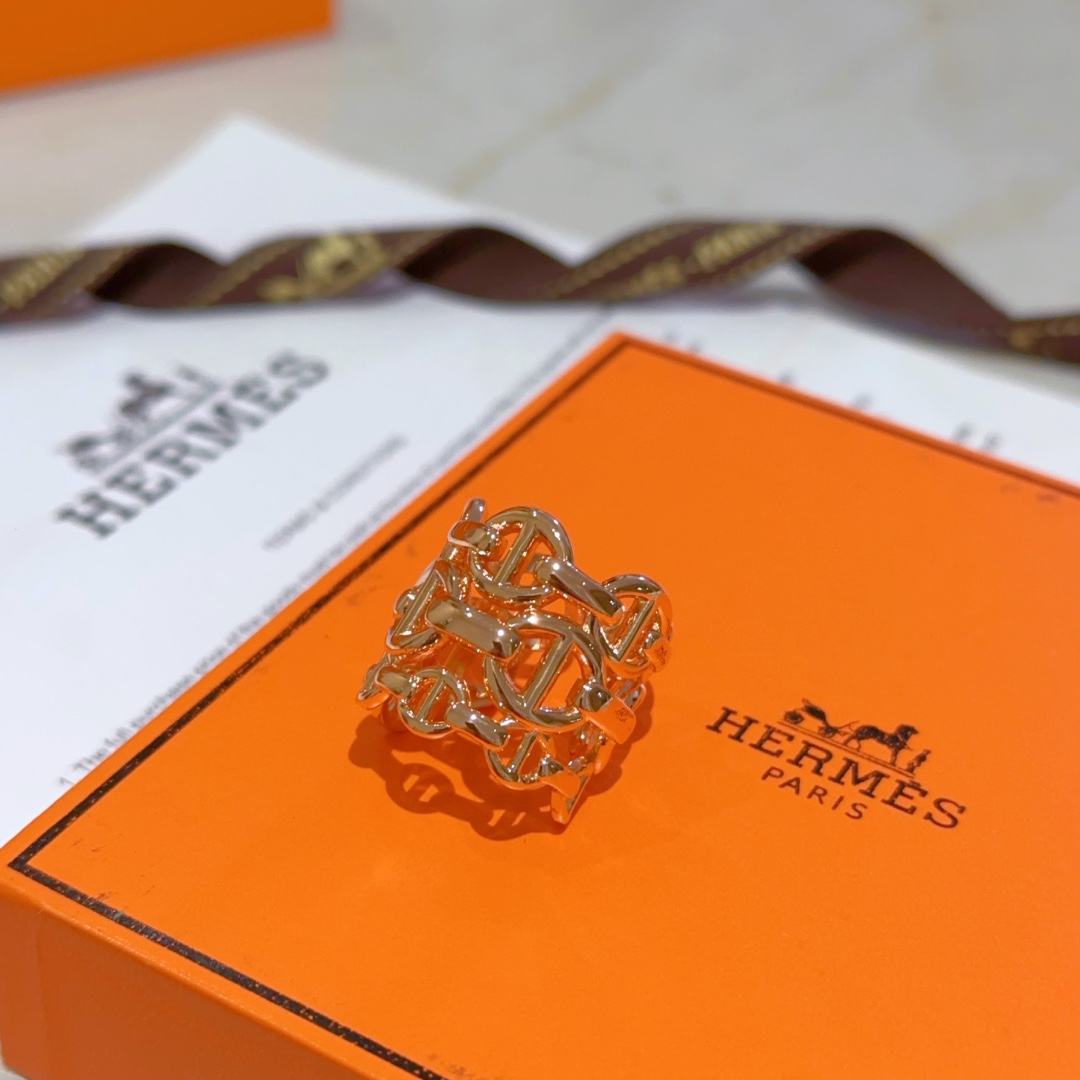 Hermès luxury ring 2