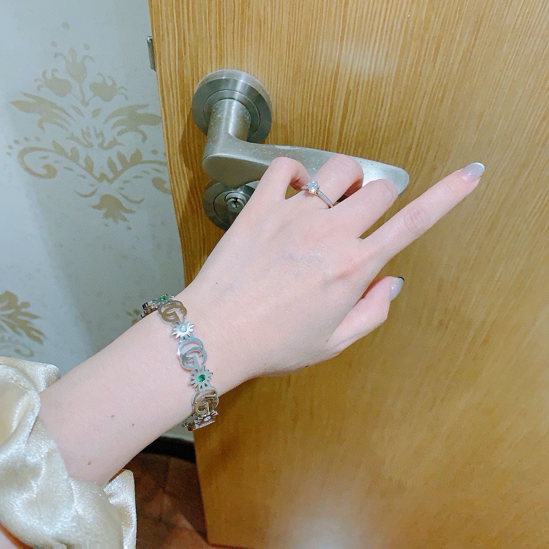 Gucci luxury item 6