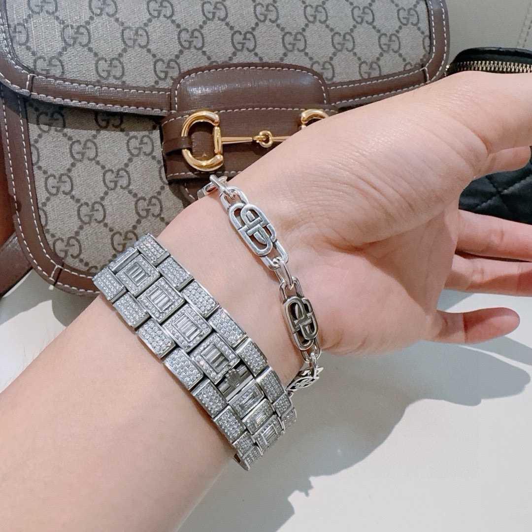 Balenciaga luxury bracelet 4