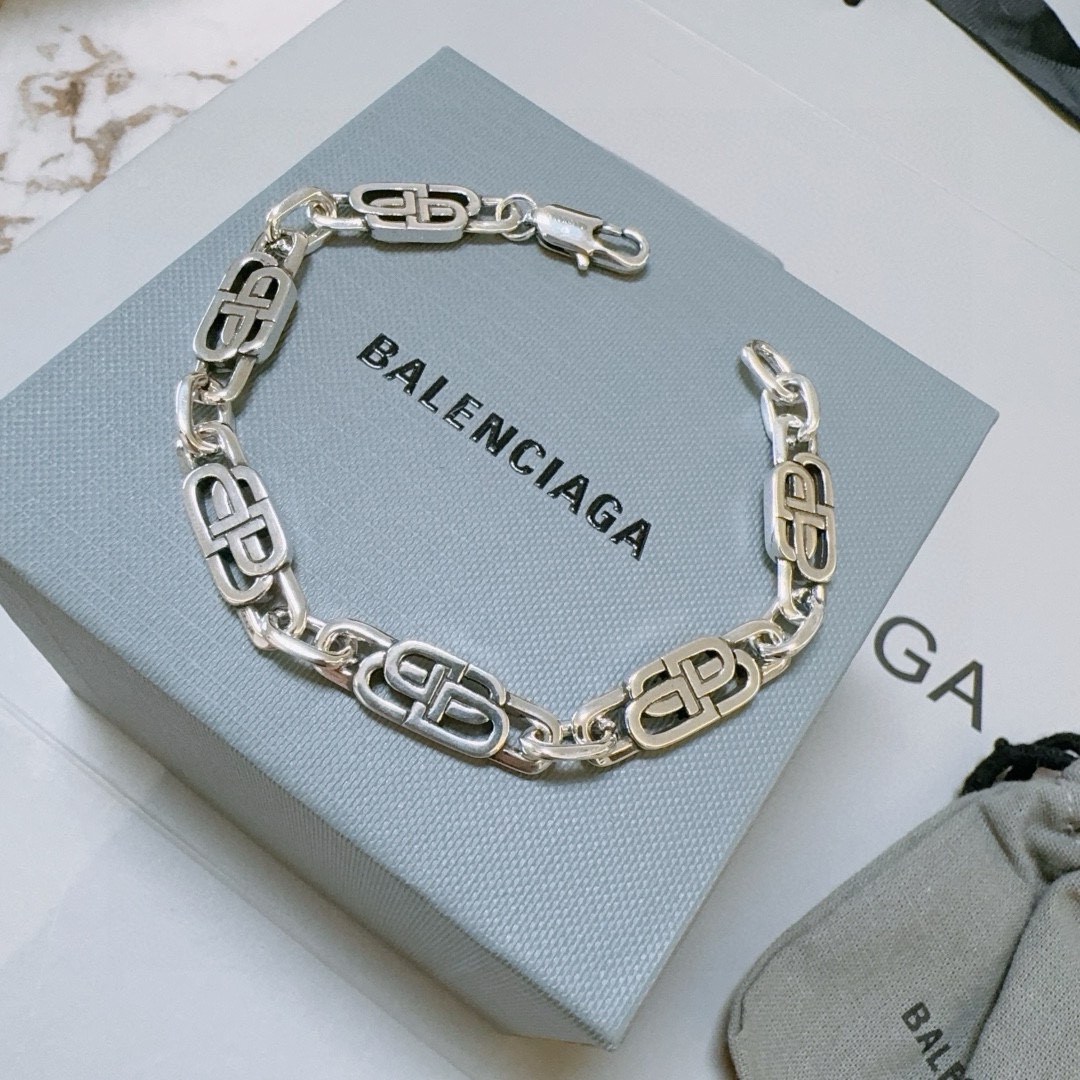 Balenciaga luxury bracelet 2