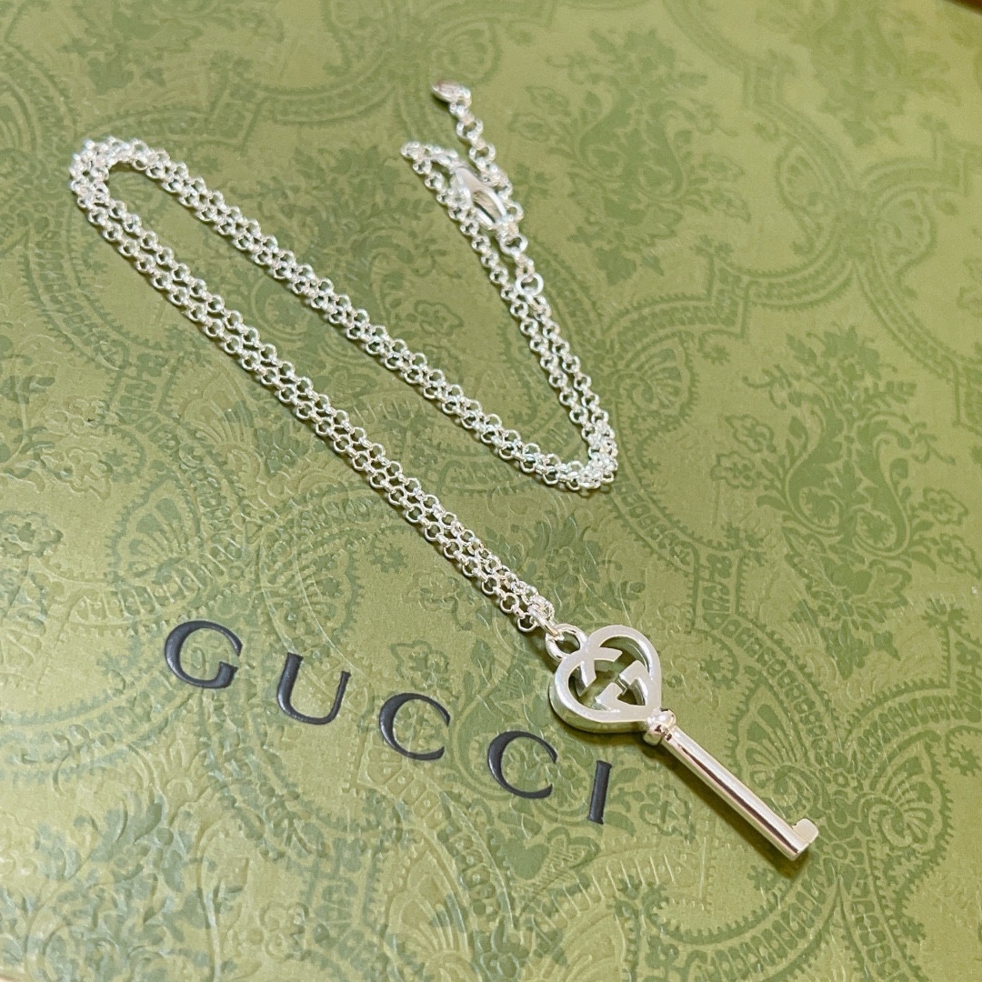 Gucci luxury necklace 2
