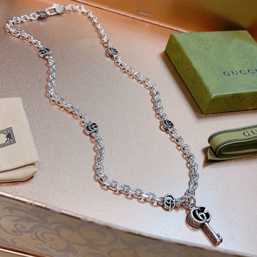 Gucci luxury necklace 6