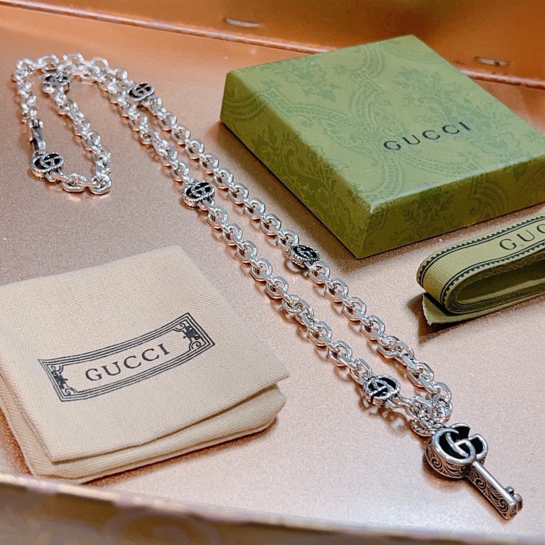 Gucci luxury necklace 3