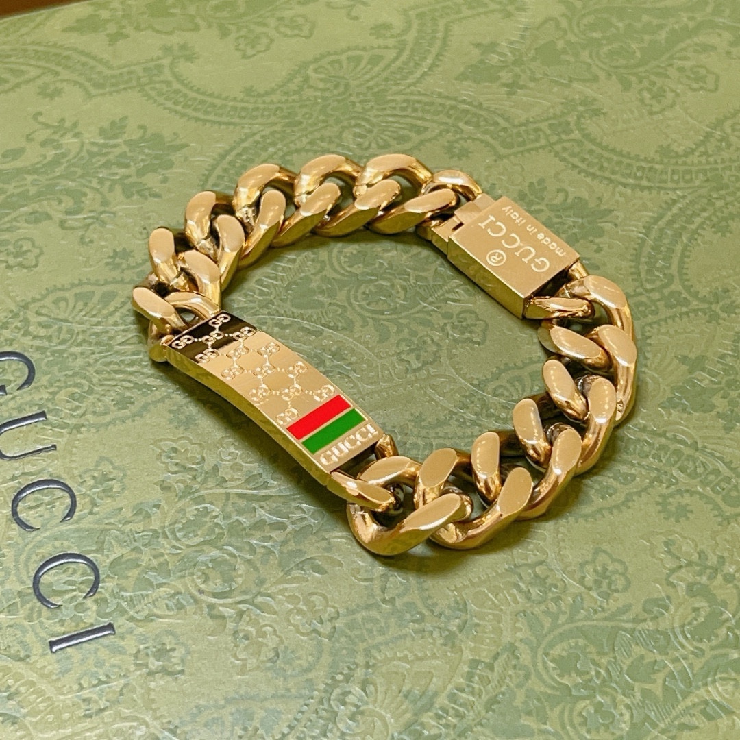 Gucci luxury bracelet 2