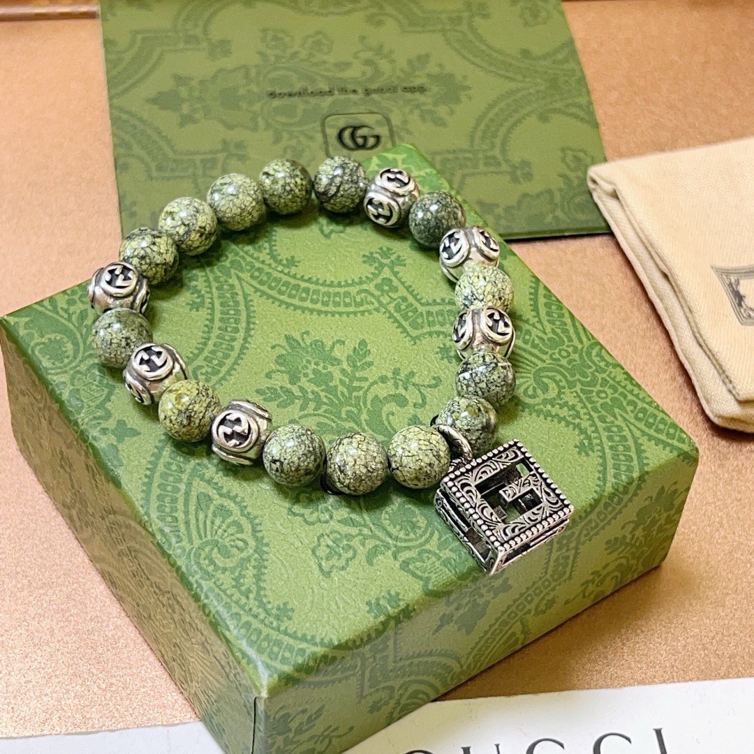 Gucci luxury bracelet 7