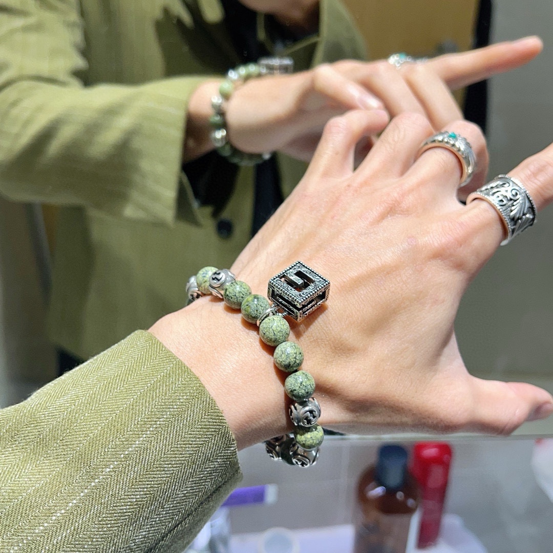 Gucci luxury bracelet 8