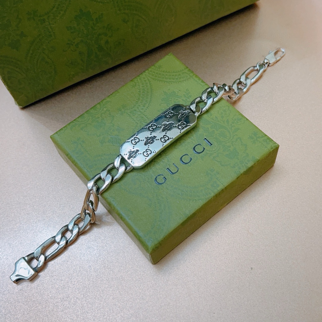 Gucci luxury bracelet 7