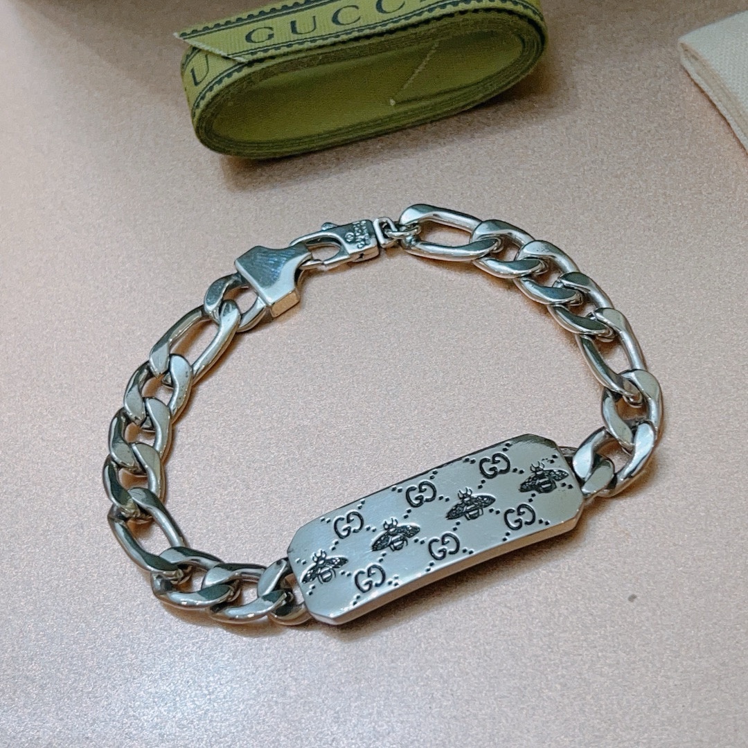 Gucci luxury bracelet 4