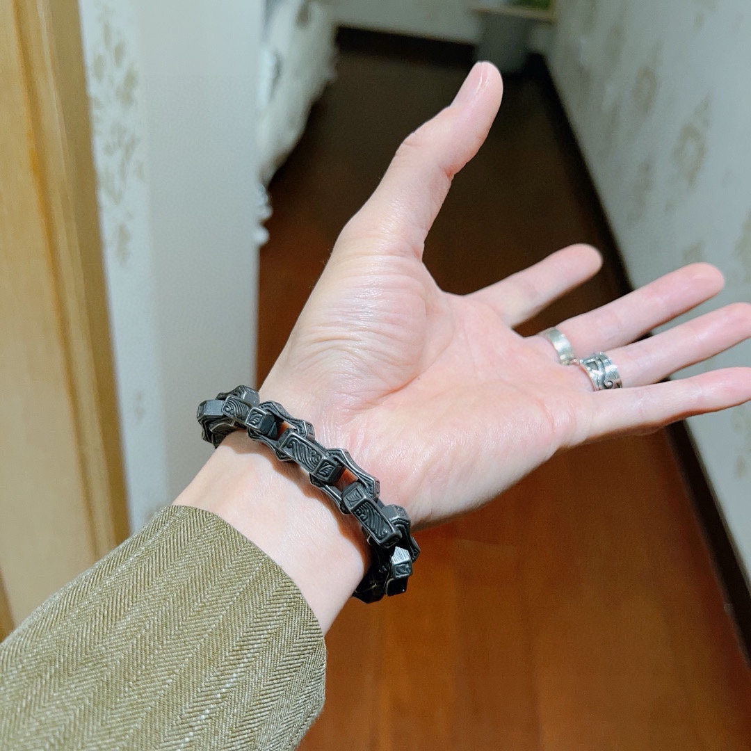 Gucci luxury bracelet 4