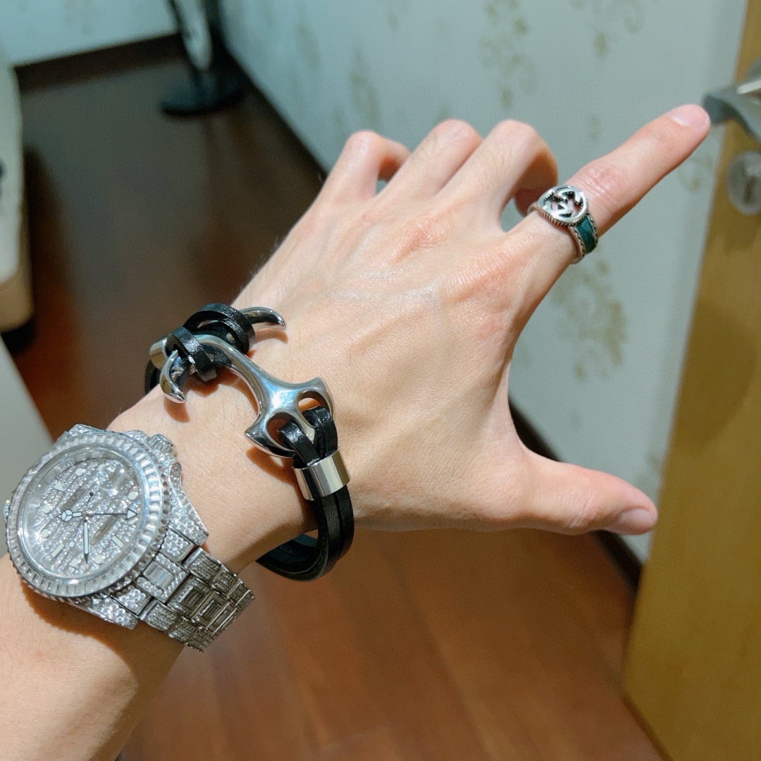 Gucci luxury bracelet 9