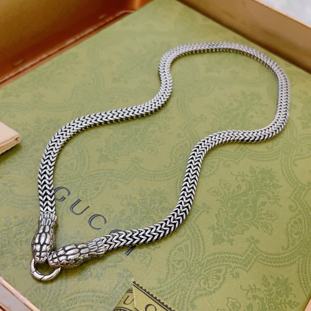 Gucci luxury necklace 9