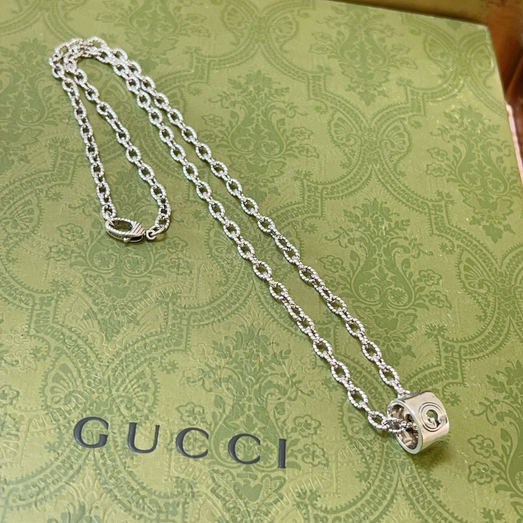 Gucci luxury necklace