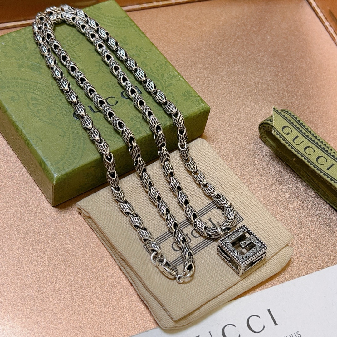 Gucci luxury necklace 7