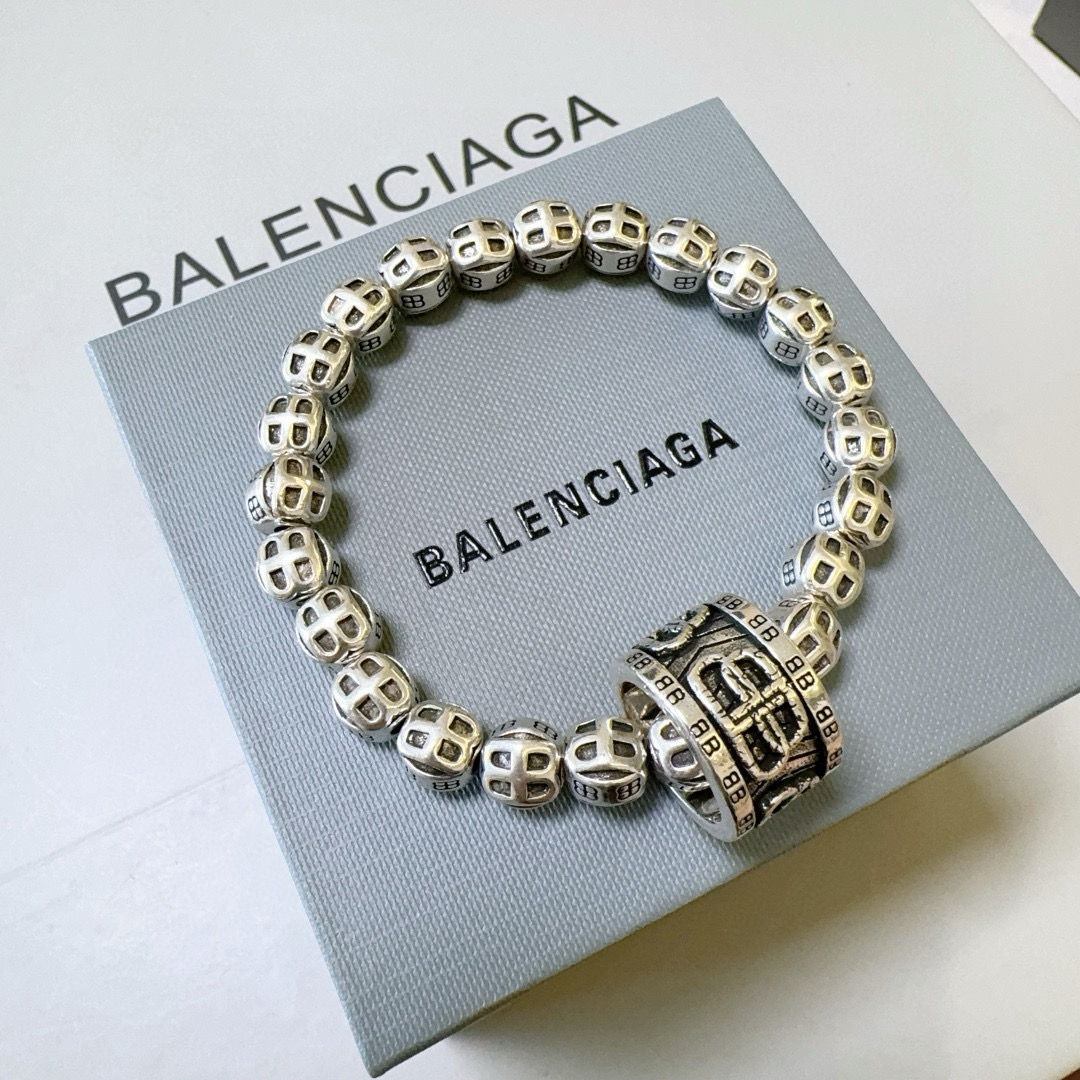 Balenciaga luxury bracelet 8