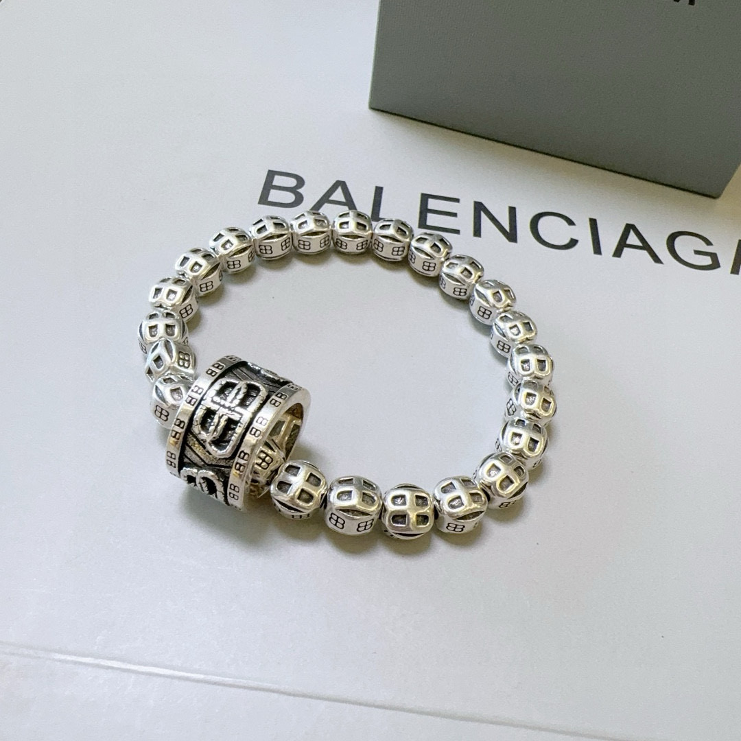 Balenciaga luxury bracelet 4