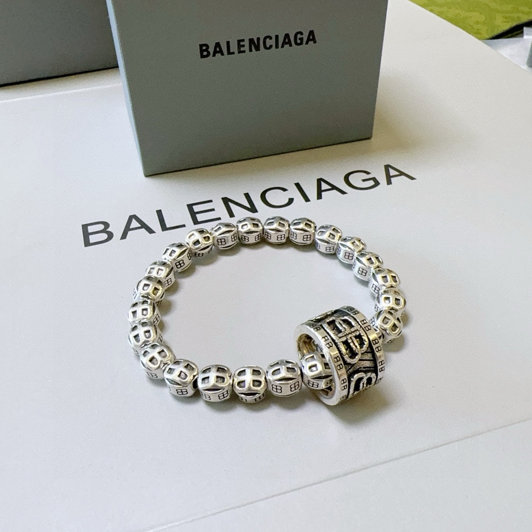 Balenciaga luxury bracelet 5