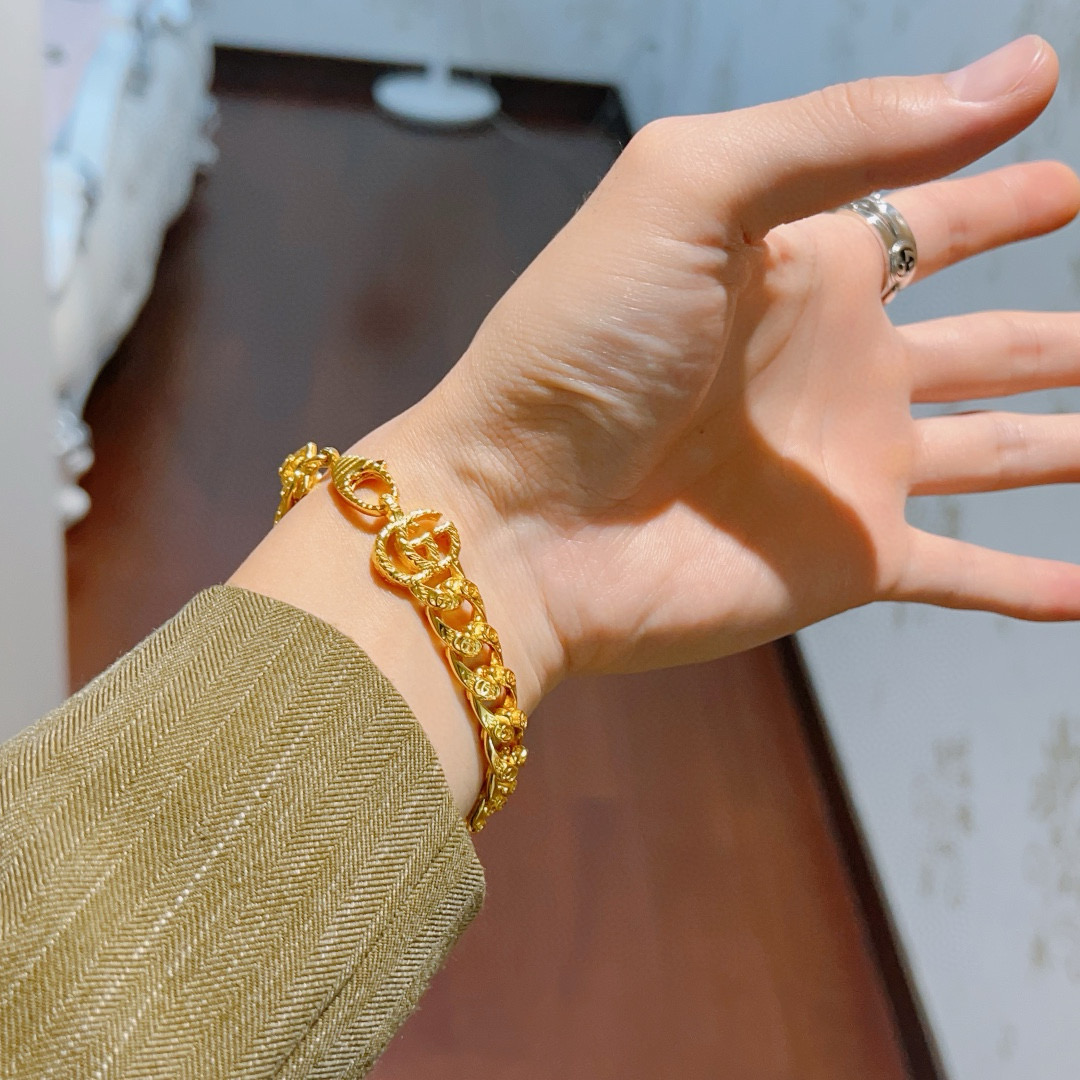 Gucci luxury bracelet 6
