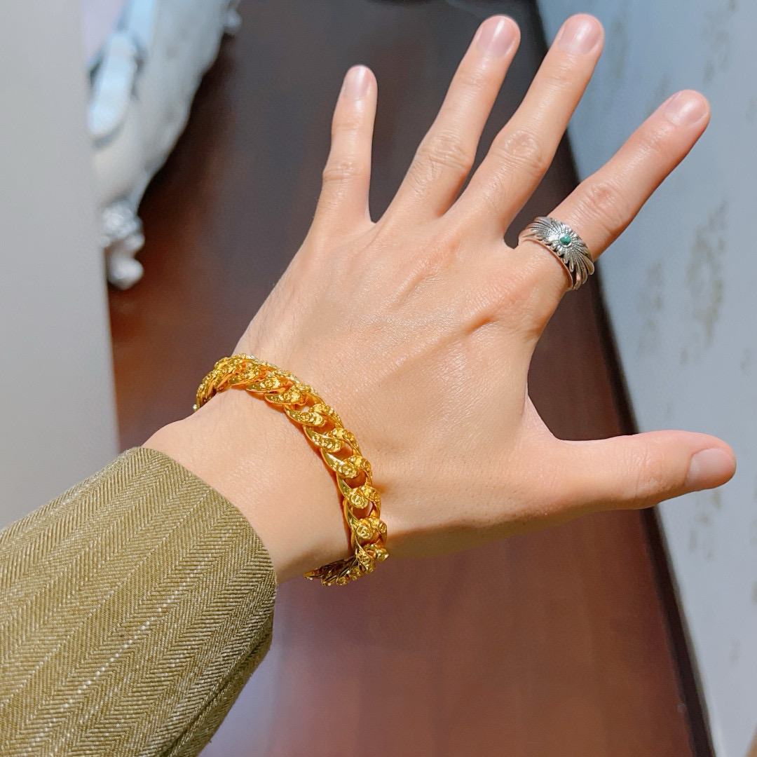 Gucci luxury bracelet 3