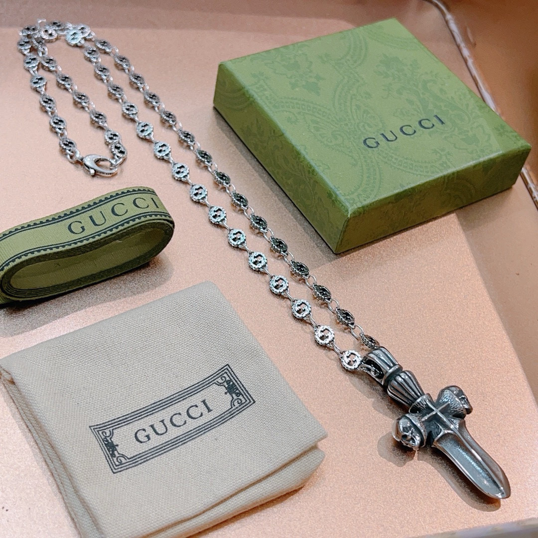 Gucci luxury necklace 8