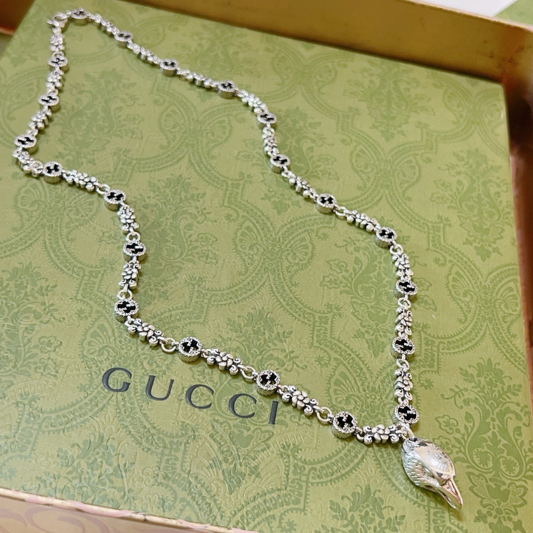 Gucci luxury necklace 4