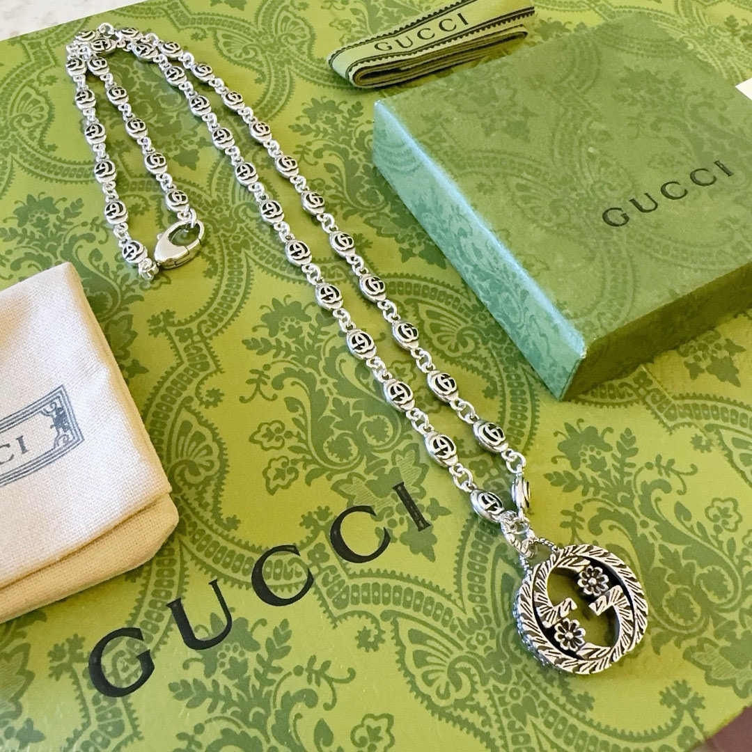 Gucci luxury necklace