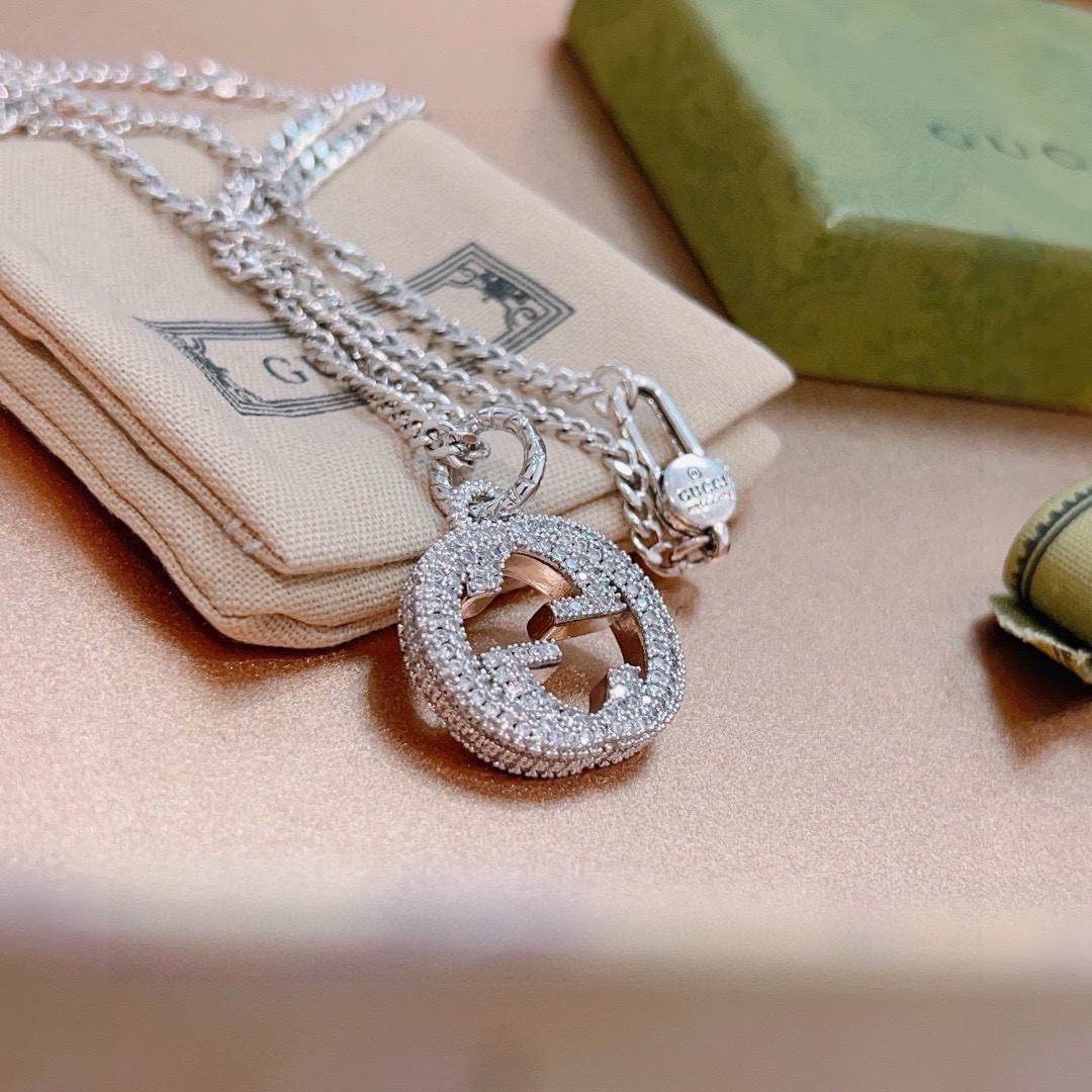 Gucci luxury necklace 8