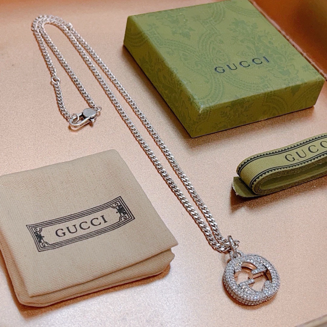 Gucci luxury necklace 9