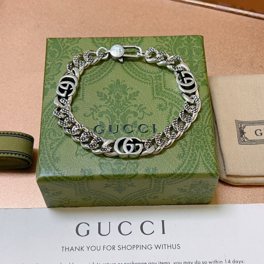 Gucci luxury bracelet 2