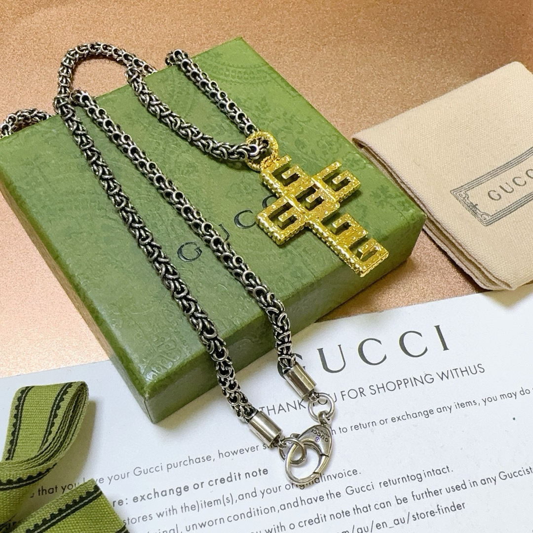 Gucci luxury necklace 8