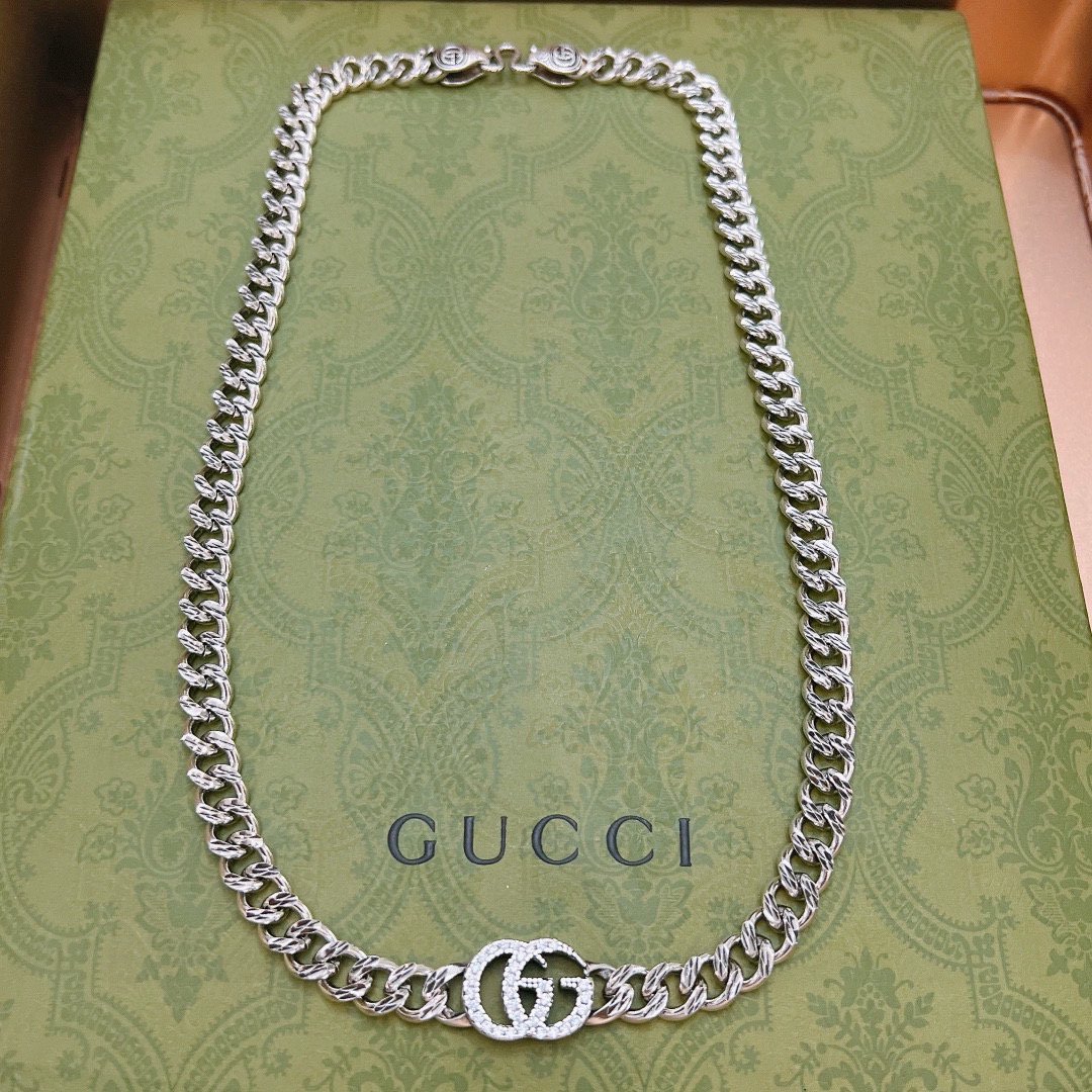 Gucci luxury necklace