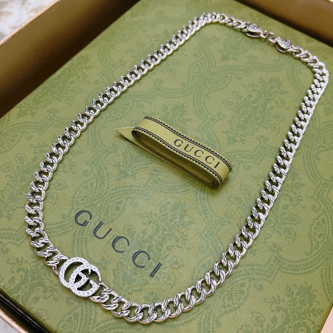 Gucci luxury necklace 4