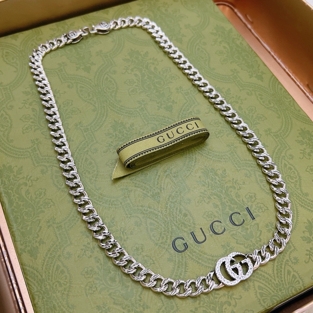 Gucci luxury necklace 2