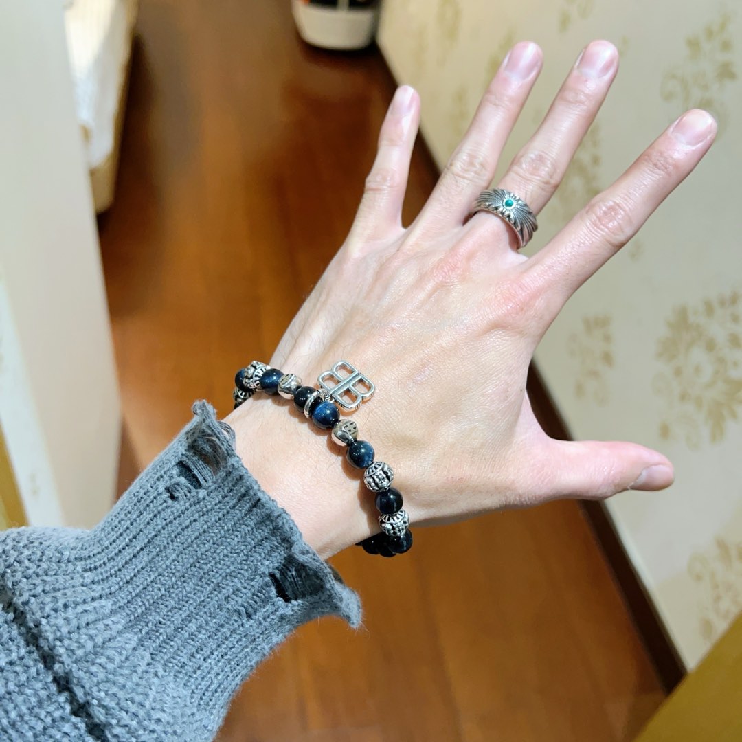Balenciaga luxury bracelet 3