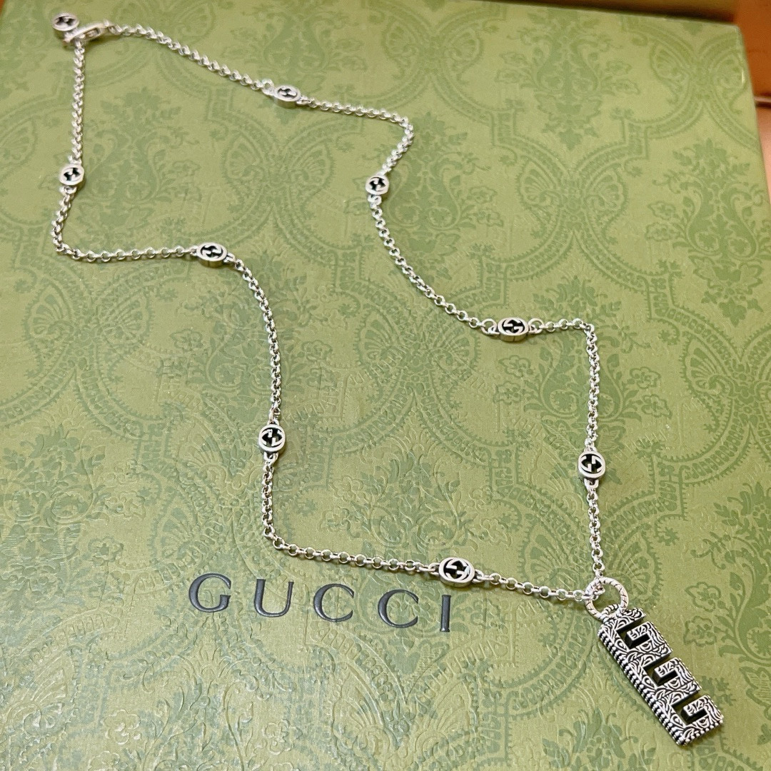 Gucci luxury necklace