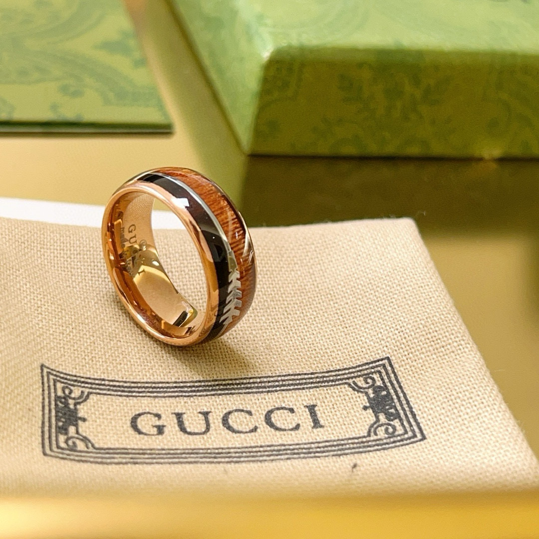 Gucci luxury ring