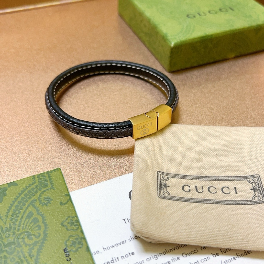 Gucci luxury bracelet 7