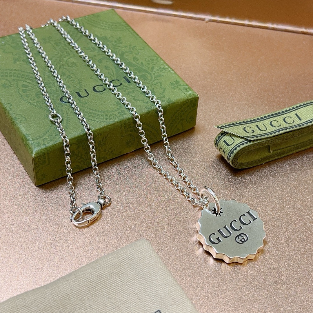 Gucci luxury necklace 4