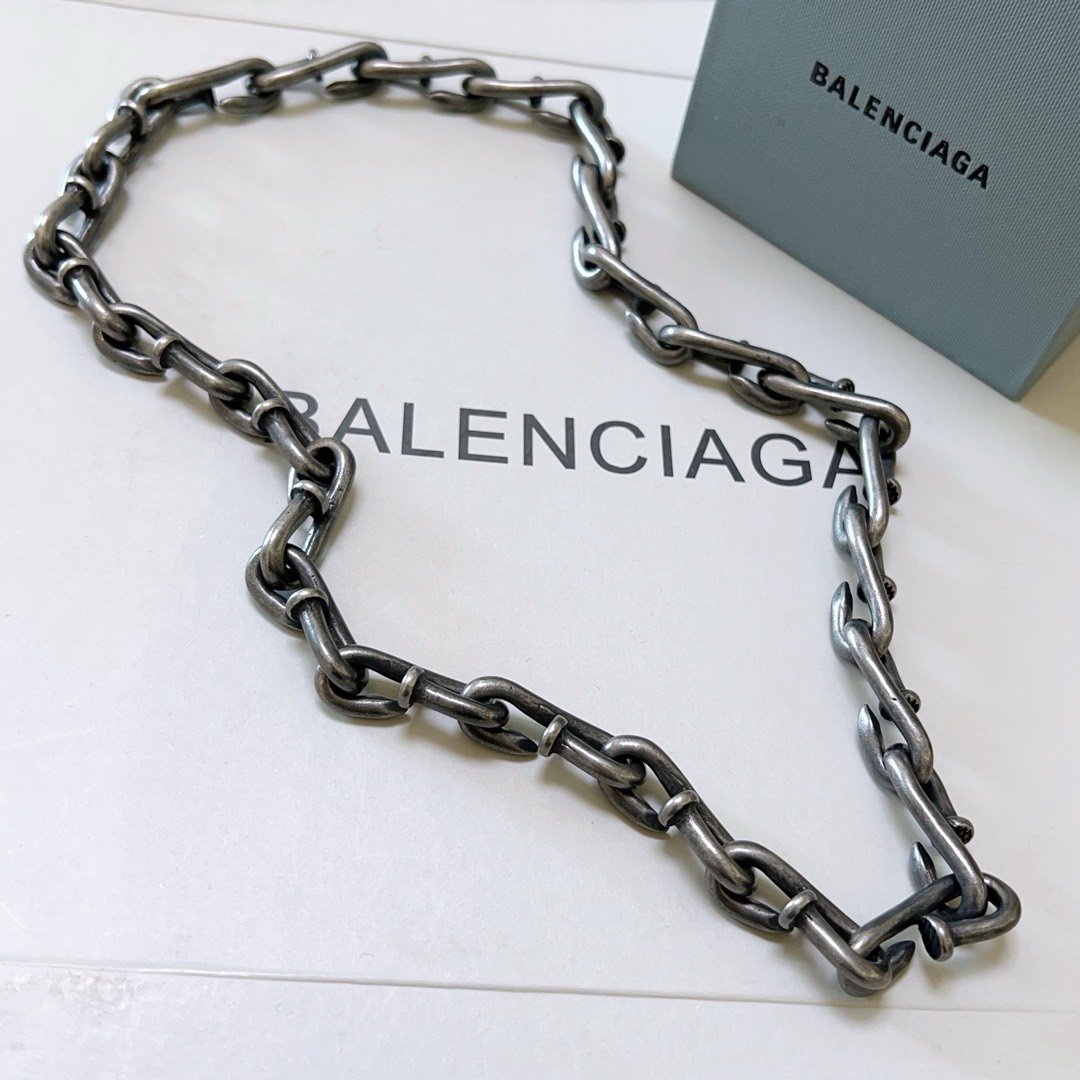 货🔹🔹新品 巴黎世家项链 Balenciaga 新款项链全钉项链🔹 细节做工精细 每个细节流程到位 设计工艺精细 款 设计独特 复古风格 巴黎 7