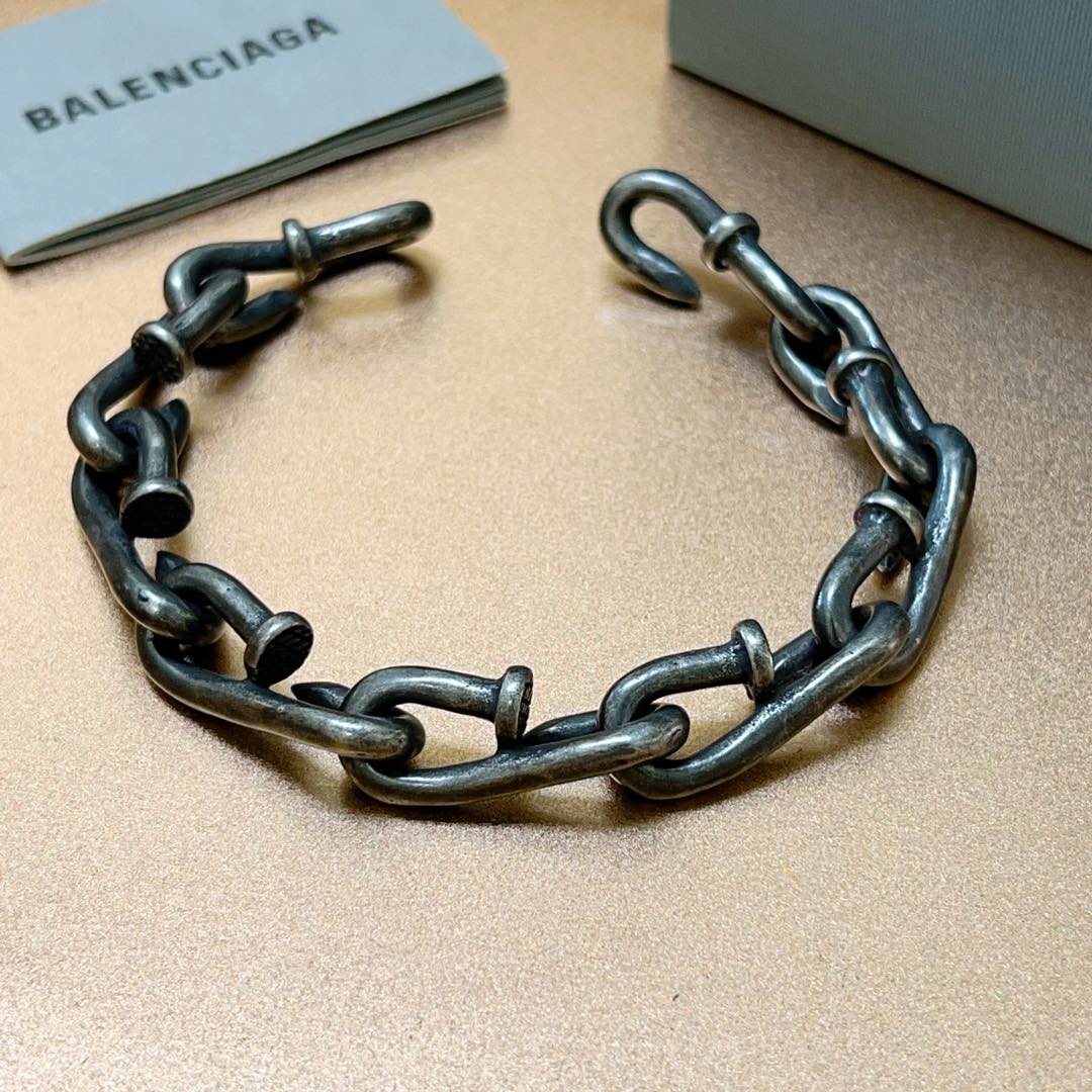 Balenciaga luxury bracelet 5