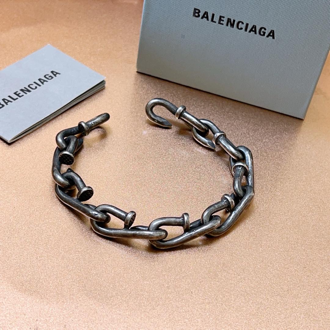 Balenciaga luxury bracelet 8