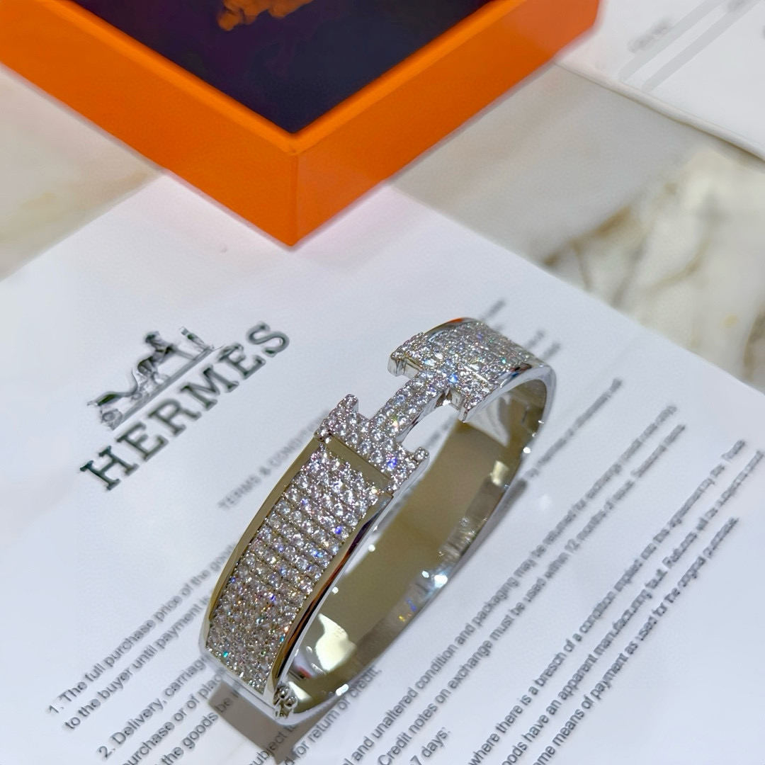 Hermès Haute Joaillerie Fine Jewelry Earrings Necklace Ring Ref.46C7ECA3 3