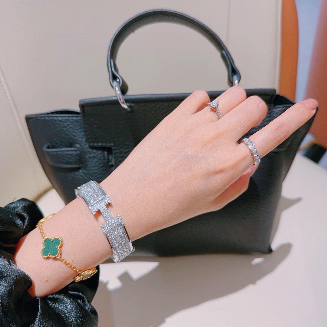 Hermès Haute Joaillerie Fine Jewelry Earrings Necklace Ring Ref.46C7ECA3 5