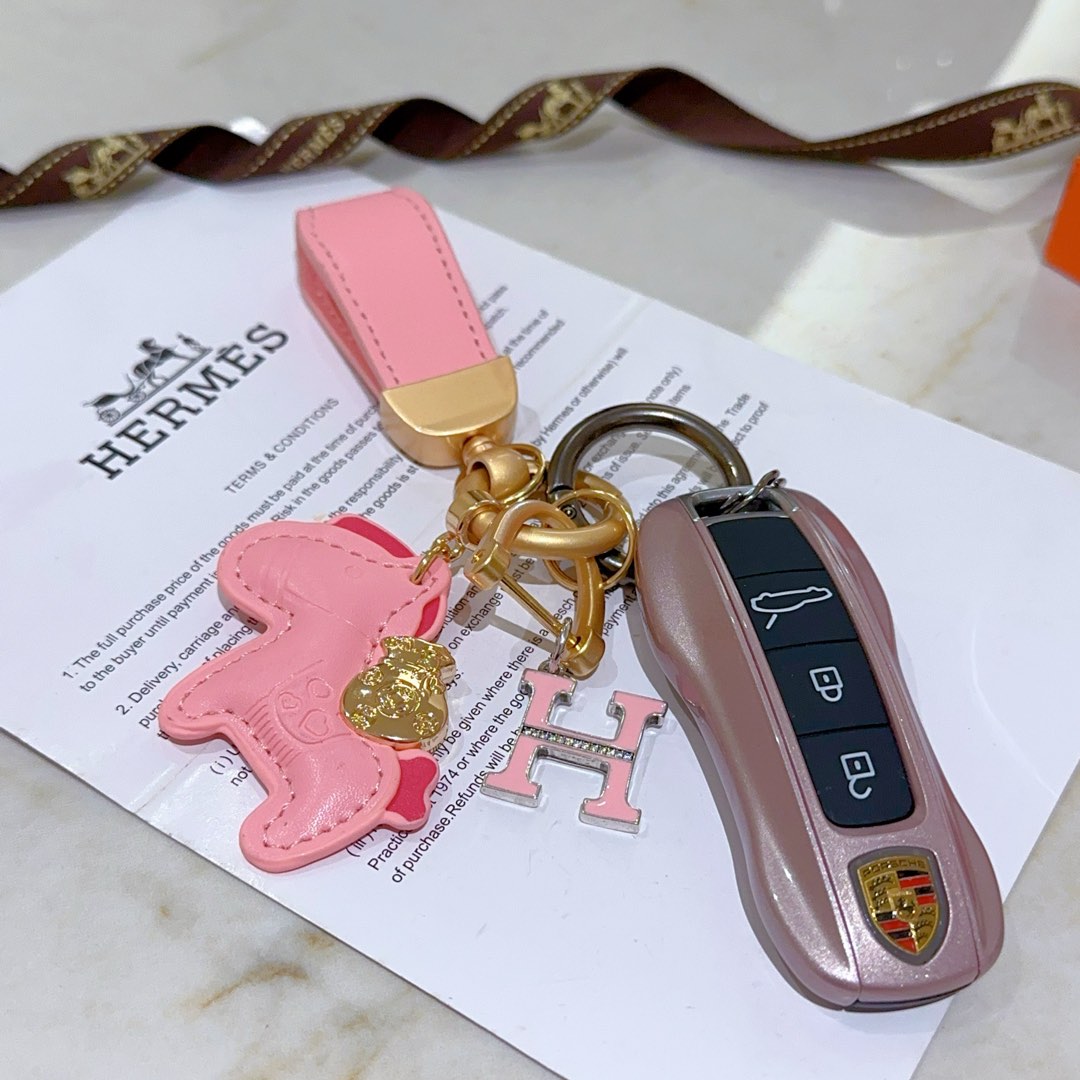 Luxurious Hermes Key Button with Platinum Detailing for High-End Craftsmanship