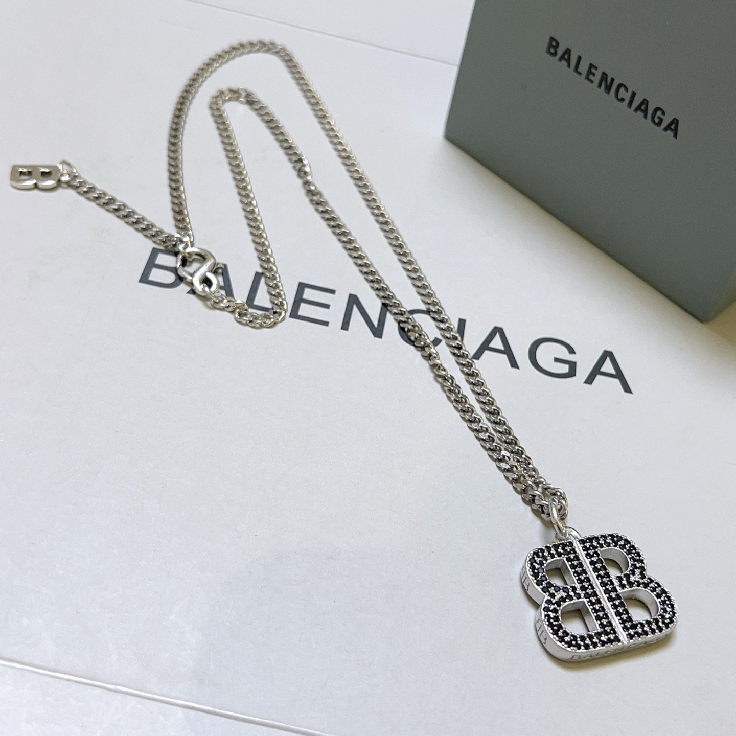 NO:109675,Batch original single product Balenciaga Necklace Balenciaga New zipper design necklace counter consistent details fine workmanship every detail process in place Fine design craftsmanship hot products shipped unique design Retro style Balenciaga Necklace, jewelry boutique, balenciaga, balenciaga, necklace19860909批 原单货新品 巴黎世家项链 Balenciaga 新款拉链设计项链专柜一致 细节做工精细 每个细节流程到位 设计工艺精细 火爆款出货 设计独特 复古风格 巴黎世家项链,饰品精品,balenciaga,balenciaga,necklace,Jewelry