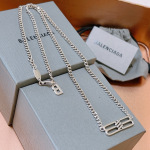 PRODUTO ORIGINAL ÚNICO PRODUTOS NOVOS BALENCIAGA NOVO CONVALHO DE CONULCO🔹 CONCONSISTENTE Detalhes são feitos finamente, todo processo de detalhe está em vigor, artesanato de design fino, produtos quentes enviados, design exclusivo, colar de estilo retro Balenciaga 1 PRODUTO ORIGINAL ÚNICO PRODUTOS NOVOS BALENCIAGA NOVO CONVALHO DE CONULCO🔹 CONCONSISTENTE Detalhes são feitos finamente, todo processo de detalhe está em vigor, artesanato de design fino, produtos quentes enviados, design exclusivo, colar de estilo retro Balenciaga
