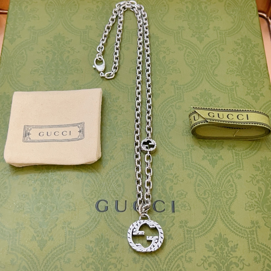NO:104986,. No explosion or release. The new model of Gucci official website is updated simultaneously. The first choice for Douyin Internet celebrities. The latest model of Gucci necklace has higher chain grade. The same style as Anger Forest series classic double-g pattern Gucci necklace. Details are used to treat the version. Non-market glossy style. This model has been released. Gucci is very easy to match, fine jewelry, gucci, necklace19860909批 . 不爆不发 古驰官网新款同步更新 抖音带货网红首选 古驰项链最新款链条档次更高明星同款Anger Forest系列经典双g图案古驰项链 细节对版做旧处理 非市面亮面版型 这款一直在出 古驰里面热卖款 非常好搭配,饰品精品,gucci,necklace,Jewelry