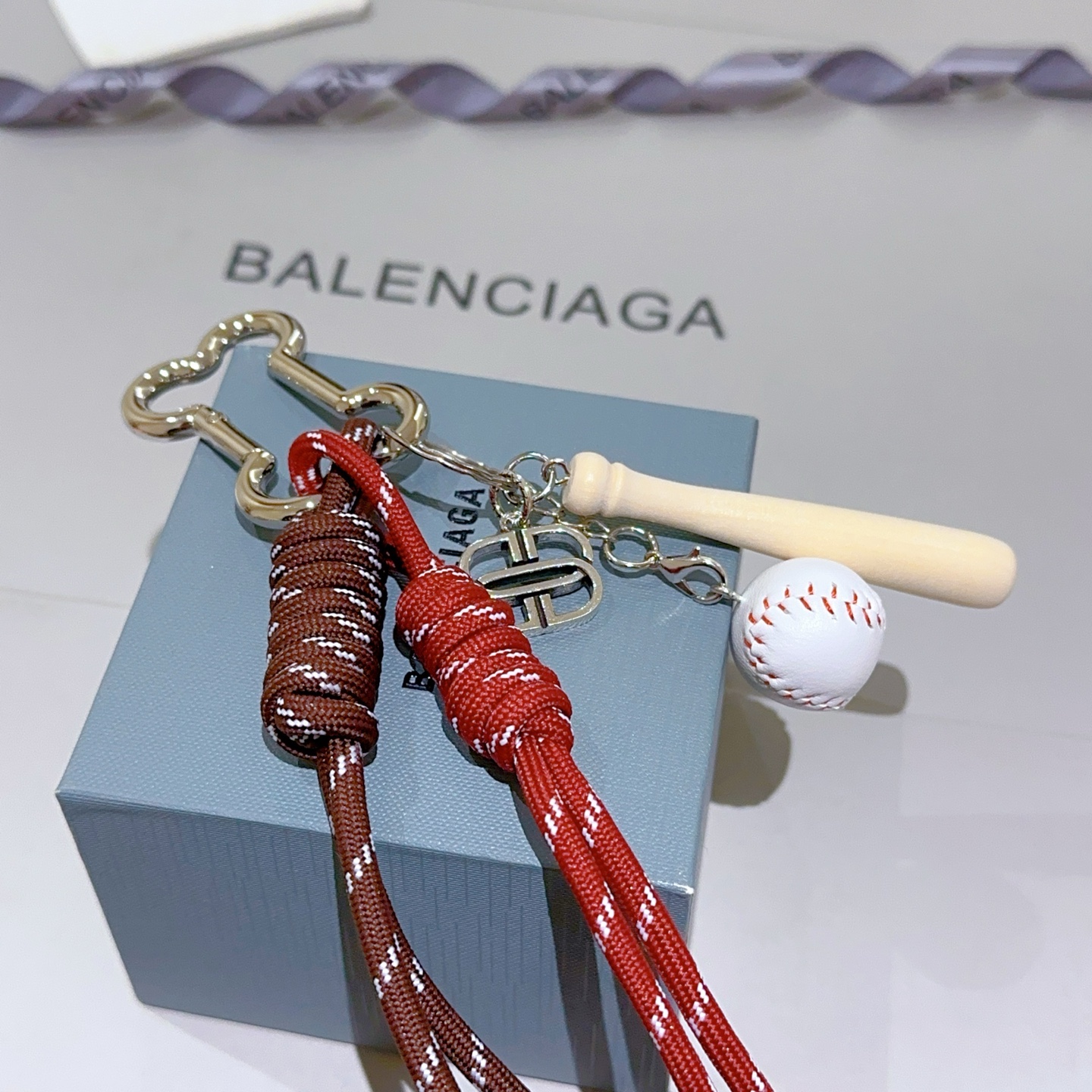 “New Paris Family Bag Key Button Series with Classic Joint Design” - 图片 6