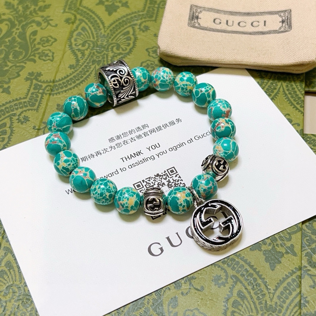 NO:104987,Buy Gucci bracelets are the same as men and women. The latest model of the Medicine King bracelet is higher in grade. Stars are the same as Anger Forest series double g Medicine King stone crystal bracelet. Size: 16-24 cm. Details are used to treat the old version. Non-market bright version. This model is always being made on the market. Gucci is popular in the Gucci. Very easy to match clothes, fine accessories, gucci, bracelet19860909批 古驰手链男女同款 最新款药王手链档次更高明星同款Anger Forest系列双g药王石水晶手链 尺寸:16-24厘米 细节对版做旧处理 非市面亮面版型 非市面普通做这款一直在出 古驰里面热卖款 非常好搭配衣服,饰品精品,gucci,bracelet,Jewelry
